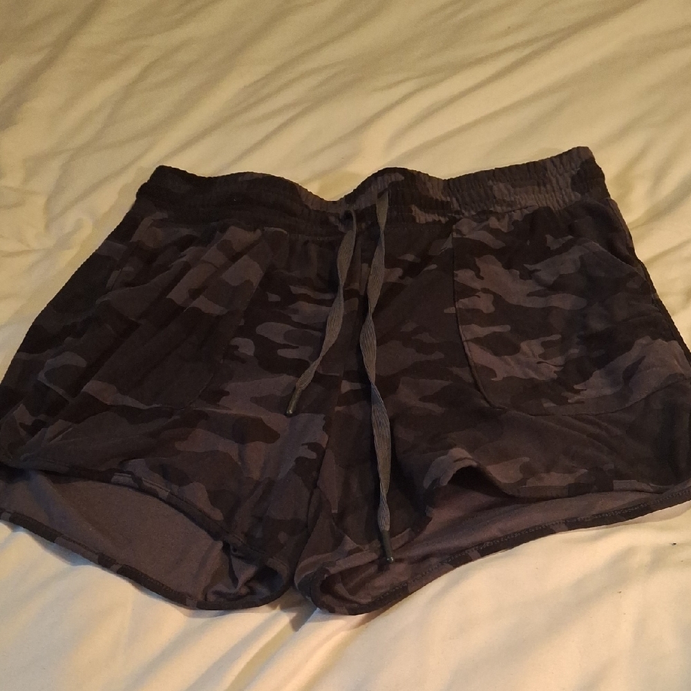 Athletic Works Black Camo Pull On Shorts